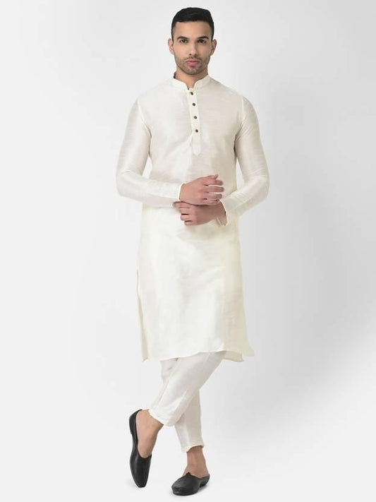 Elegant men's off-white silk kurta and pyjama set from Eliteshoppings - a stylish traditional Indian outfit.